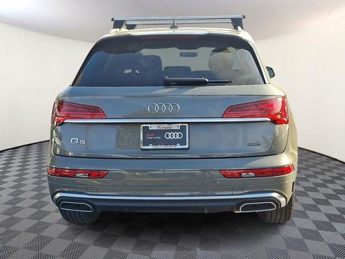 2023 Audi Q5 45 S line Premium
