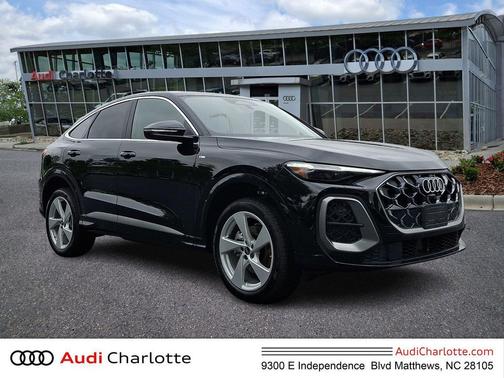 Mythos Black Metallic 2026 Audi Q5 Sportback Premium Plus TFSI quattro S tronic