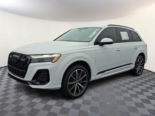 2026 Audi Q7 45 Premium Plus