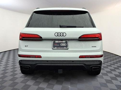 2026 Audi Q7 45 Premium Plus