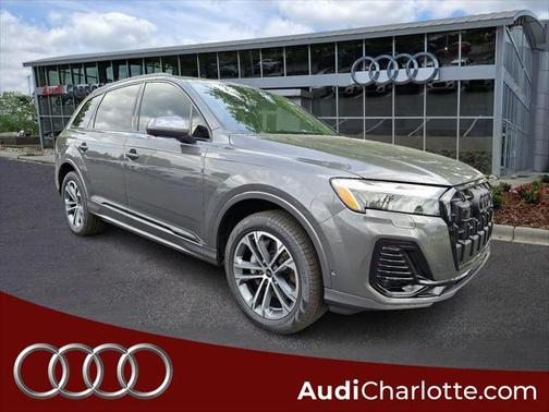 2025 Audi Q7 45 Premium Plus