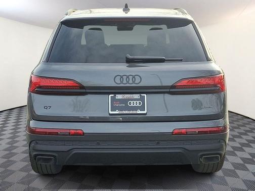 2026 Audi Q7 55 Premium