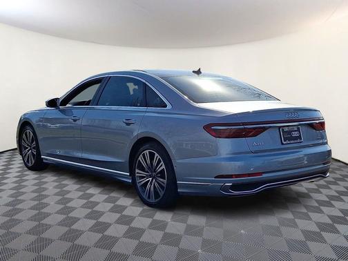 2023 Audi A8 L 55 TFSI quattro Tiptronic