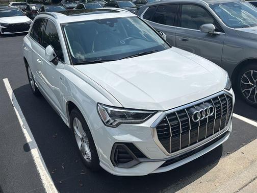 Glacier White Metallic 2024 Audi Q3 45 S line Premium Plus