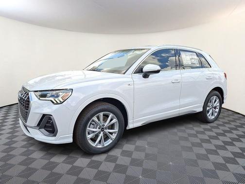 2025 Audi Q3 Premium 45 TFSI S line quattro Tiptronic