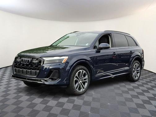 Waitomo Blue Metallic 2026 Audi Q7 55 Premium