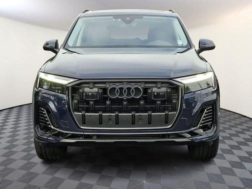 Waitomo Blue Metallic 2026 Audi Q7 55 Premium