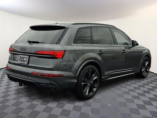 2026 Audi Q7 55 Premium Plus
