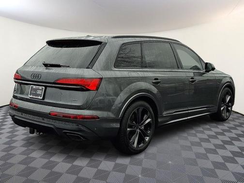 2026 Audi Q7 55 Premium Plus