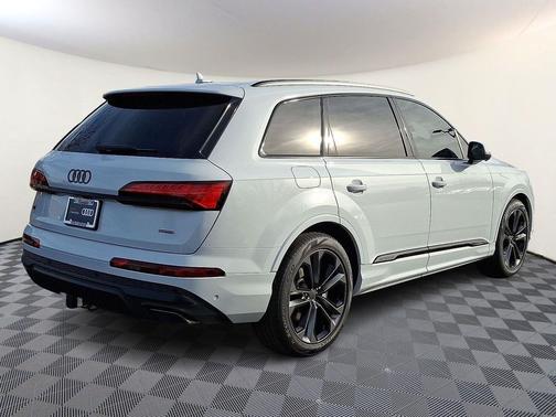 2026 Audi Q7 55 Premium Plus