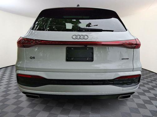 2025 Audi Q5 Premium
