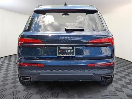 2025 Audi Q7 45 Premium Plus