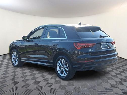 2023 Audi Q3 45 S line Premium Plus