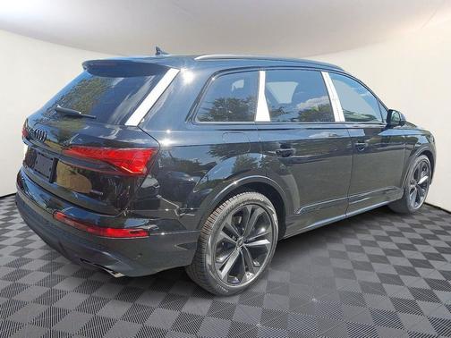 2026 Audi Q7 55 Premium Plus