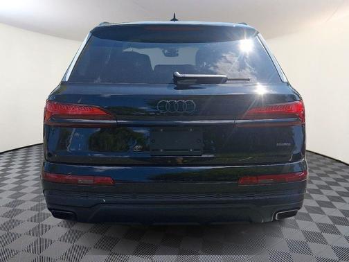 2026 Audi Q7 55 Premium Plus