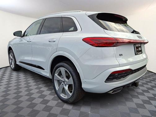 2025 Audi Q5 Premium Plus
