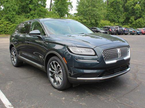 2022 Lincoln Nautilus Reserve
