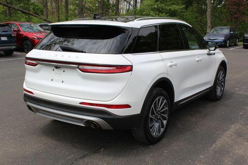 PRISTINE WHITE MET 3C 2023 Lincoln Corsair Reserve