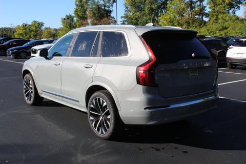 Vapour Gray Metallic 2027 Volvo XC90 Plug-In Hybrid T8 Ultra
