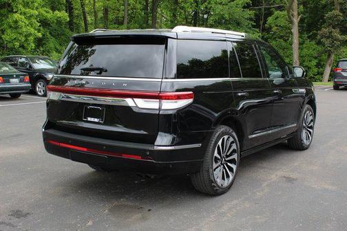 2022 Lincoln Navigator Reserve