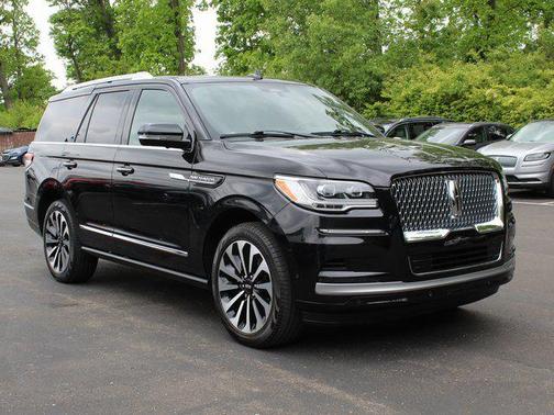 2022 Lincoln Navigator Reserve