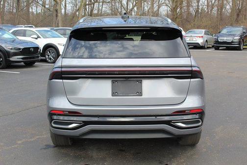 2024 Lincoln Nautilus Reserve