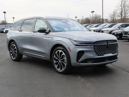 2024 Lincoln Nautilus Reserve