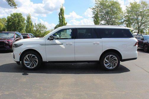 2025 Lincoln Navigator Reserve
