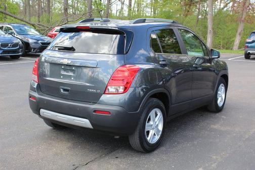 Cyber Gray Metallic 2016 Chevrolet Trax LT