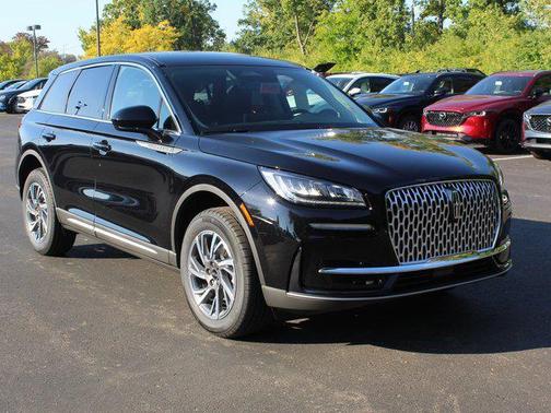 2025 Lincoln Corsair Premiere