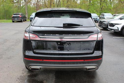 INFINITE BLACK MET CC 2023 Lincoln Nautilus Reserve