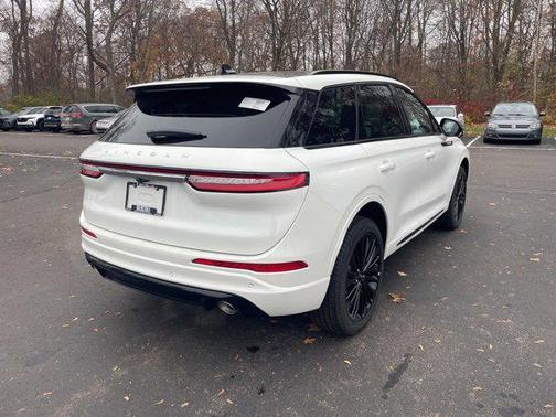 2026 Lincoln Corsair Premiere