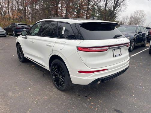 2026 Lincoln Corsair Premiere