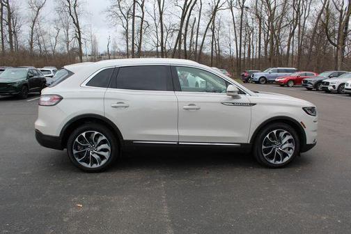 CERAMIC PEARL MET 3C 2023 Lincoln Nautilus Reserve