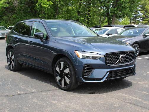 Denim Blue Metallic 2024 Volvo XC60 Recharge Plug-In Hybrid T8 Plus Dark Theme
