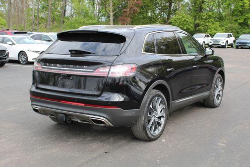 INFINITE BLACK MET CC 2023 Lincoln Nautilus Reserve