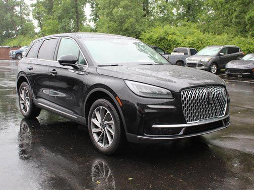 2025 Lincoln Corsair Premiere