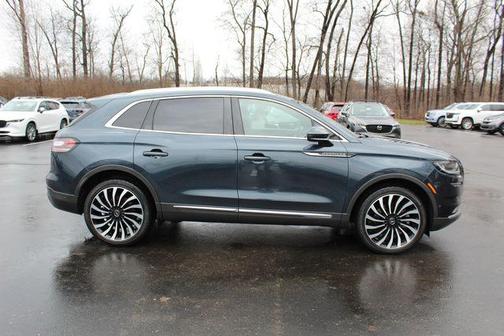 2023 Lincoln Nautilus Black Label