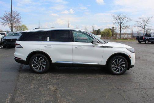 2025 Lincoln Aviator Premiere