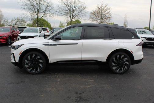 2025 Lincoln Nautilus Reserve