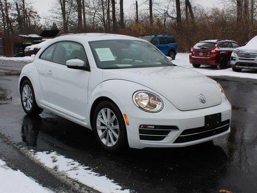 2017 Volkswagen Beetle 1.8T SE