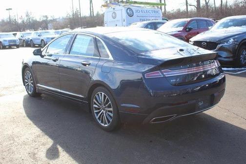 2017 Lincoln MKZ Base