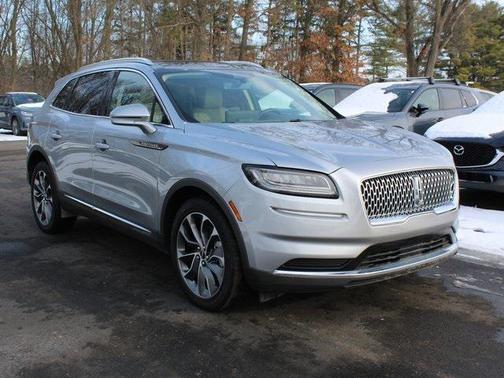 2022 Lincoln Nautilus Reserve