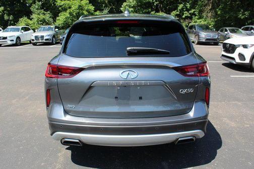 2023 INFINITI QX50 LUXE AWD