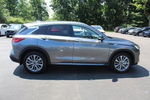 2023 INFINITI QX50 LUXE AWD