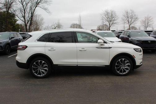 PRISTINE WHITE MET 3C 2023 Lincoln Nautilus Reserve