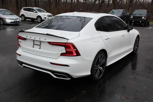 2022 Volvo S60 Recharge Plug-In Hybrid T8 R-Design