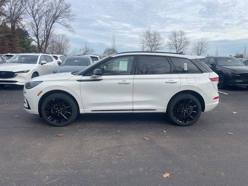 2026 Lincoln Corsair Premiere