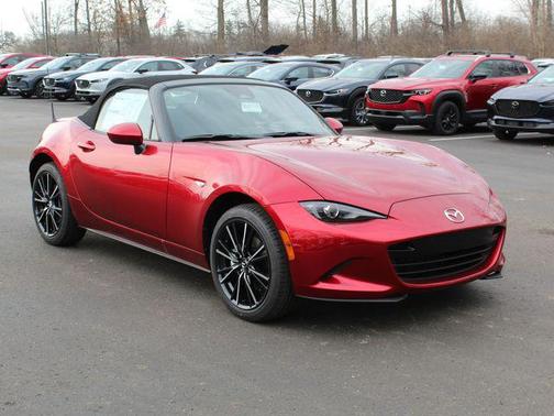 Soul Red Crystal Metallic 2026 Mazda MX-5 Miata Grand Touring