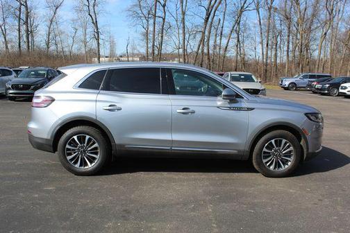 2023 Lincoln Nautilus Standard